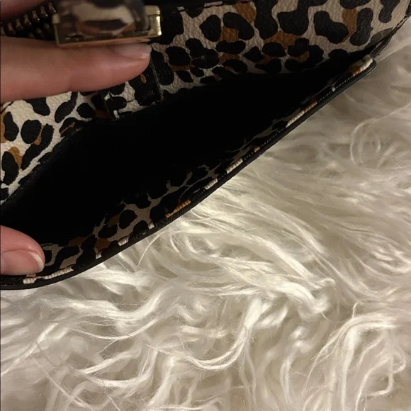 Tory Burch Leopard Print Long Wallet - Picture 10 of 12